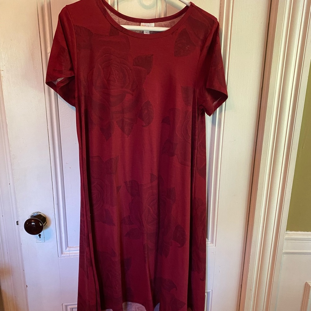 Lula Roe Carly dress, Medium, Red with roses pattern